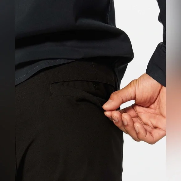 Lululemon Commission Pant Slim *Warpstreme 34"
Black - Picture 4 of 10